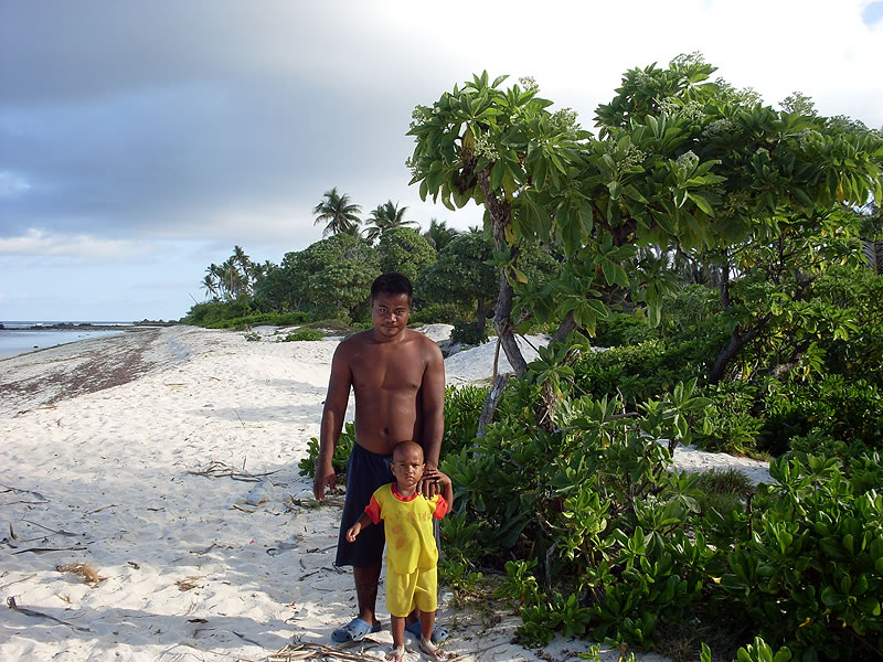 gal/Pacific tour September 2009/T30/People_Tarawa.jpg